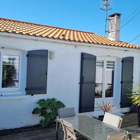 펜션 Maison Spacieuse Pres De La