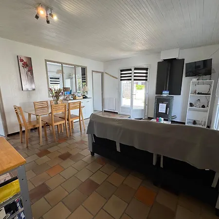Maison Spacieuse Pres De La 펜션 라트슈수르메르